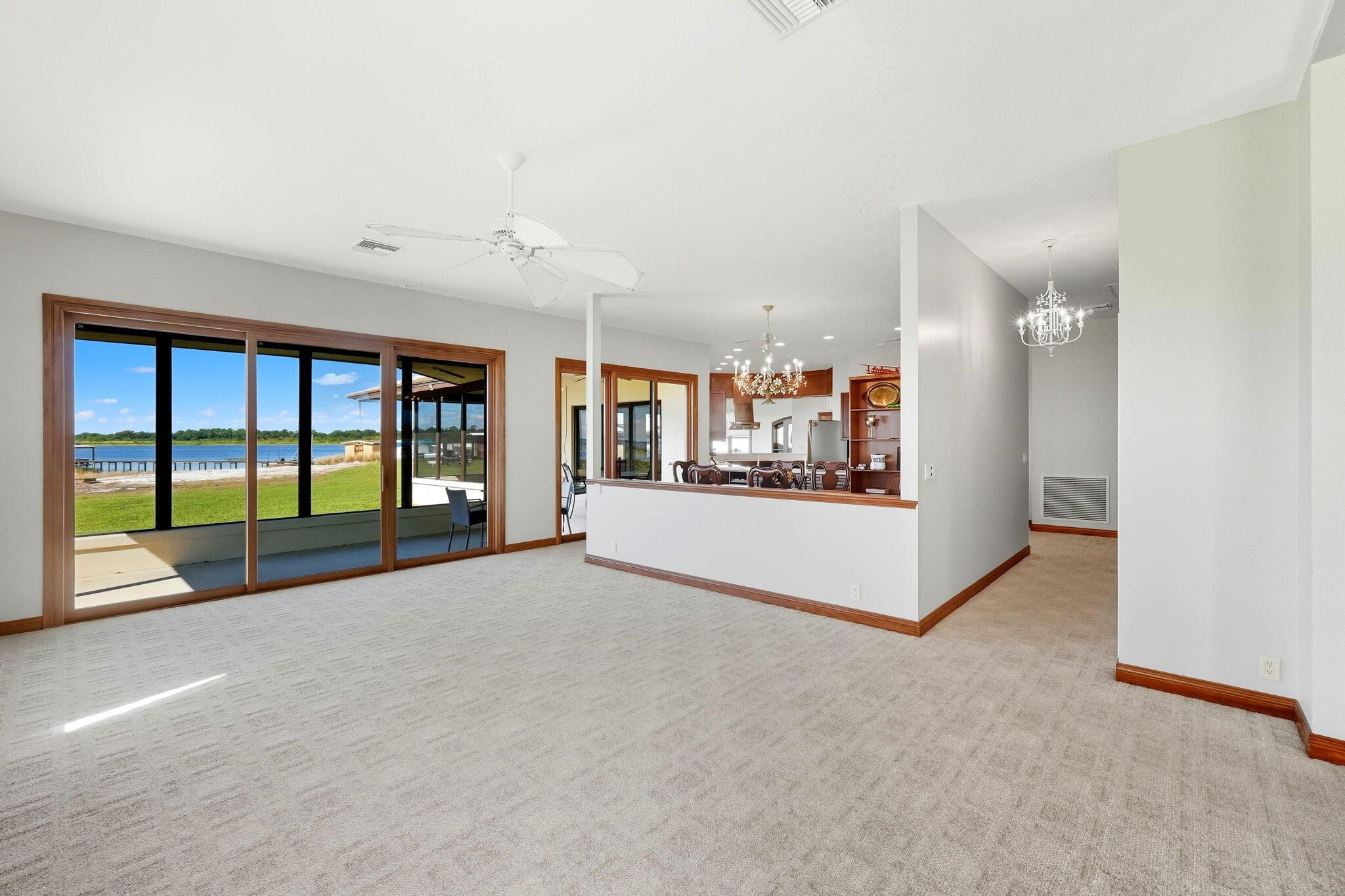 BREEZY POINT - Residential