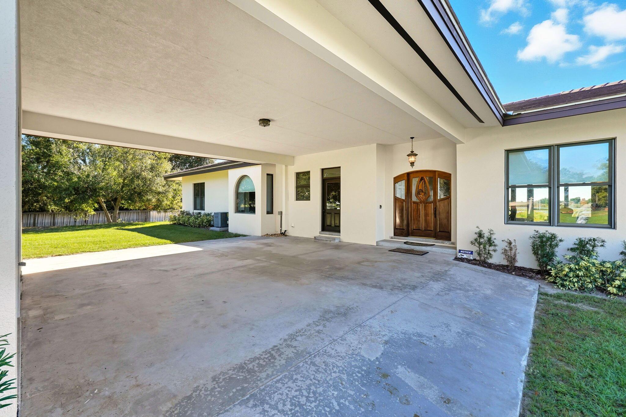 BREEZY POINT - Residential