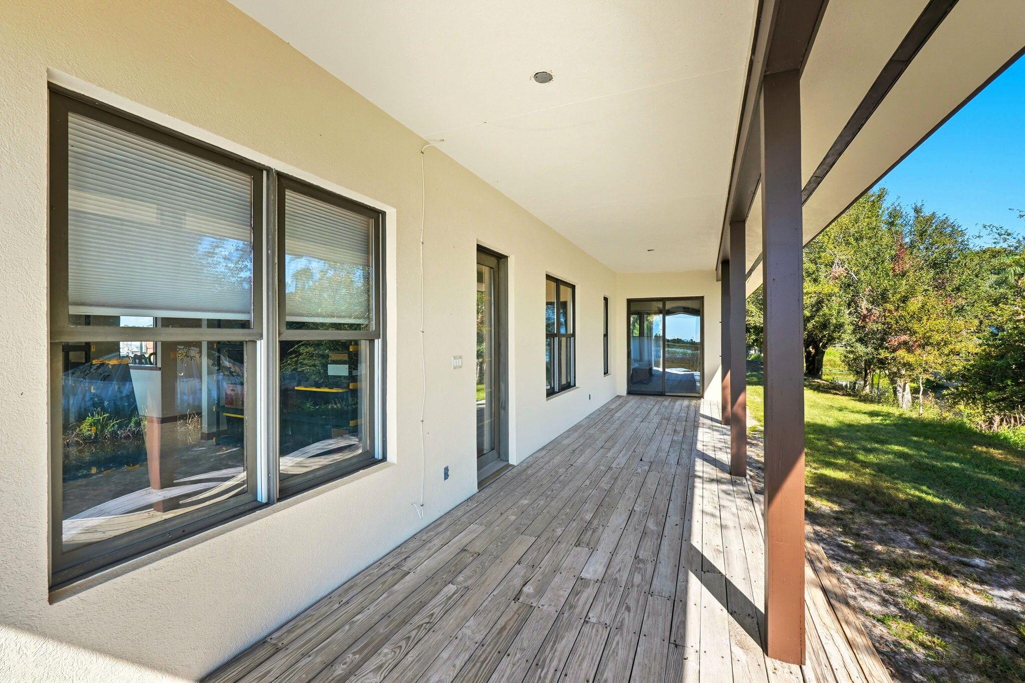 BREEZY POINT - Residential