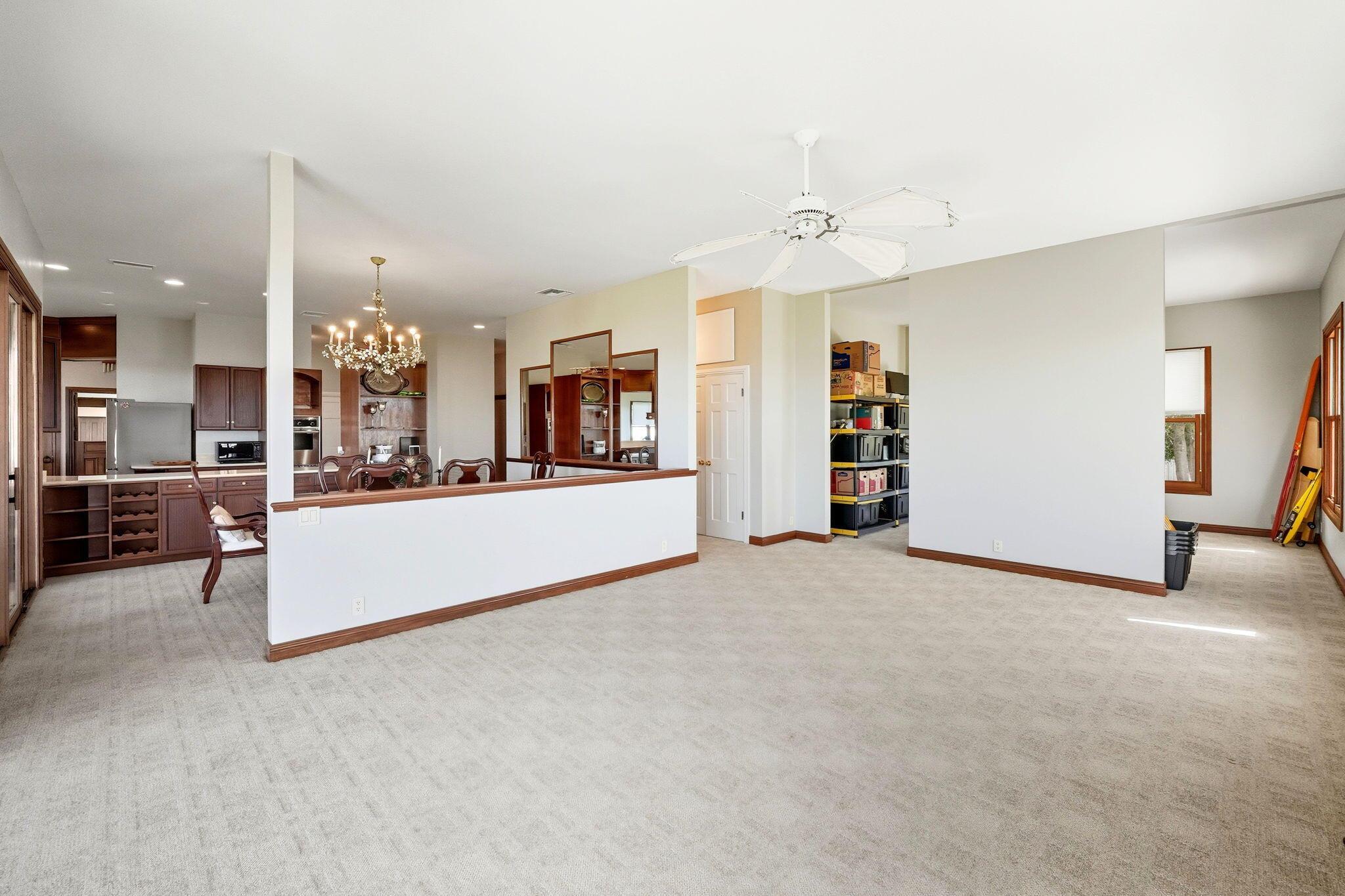 BREEZY POINT - Residential