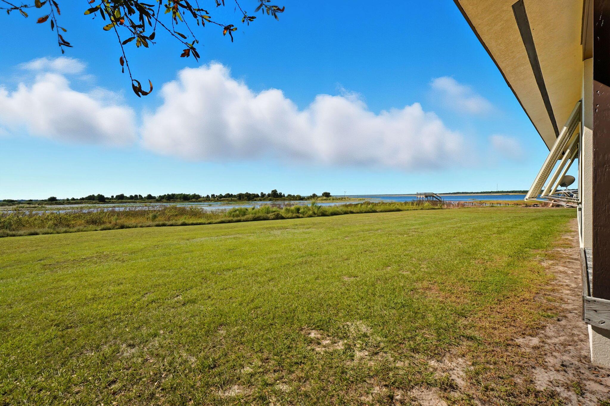 BREEZY POINT - Residential