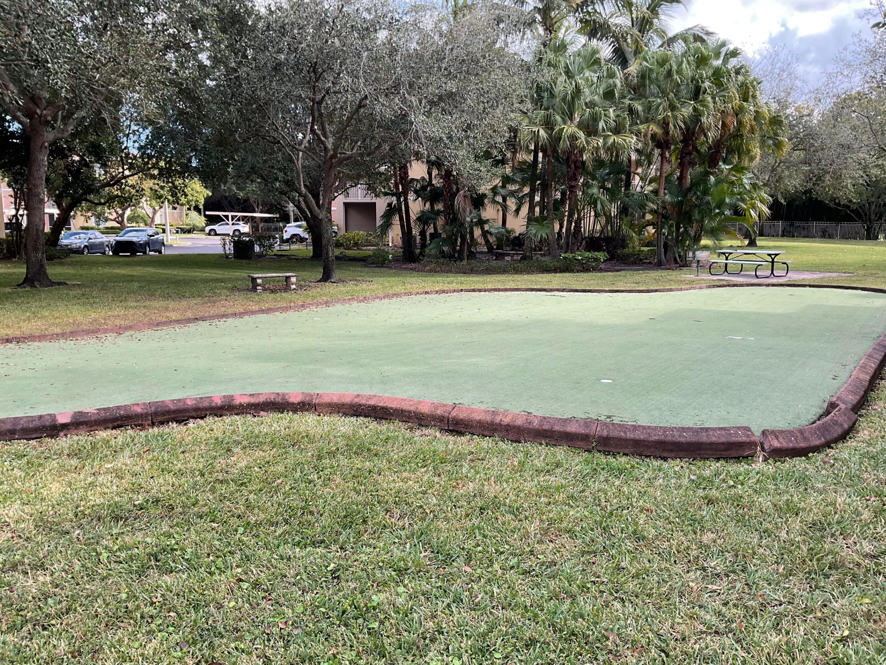 VILLAS AT EMERALD DUNES CONDO - Residential Lease