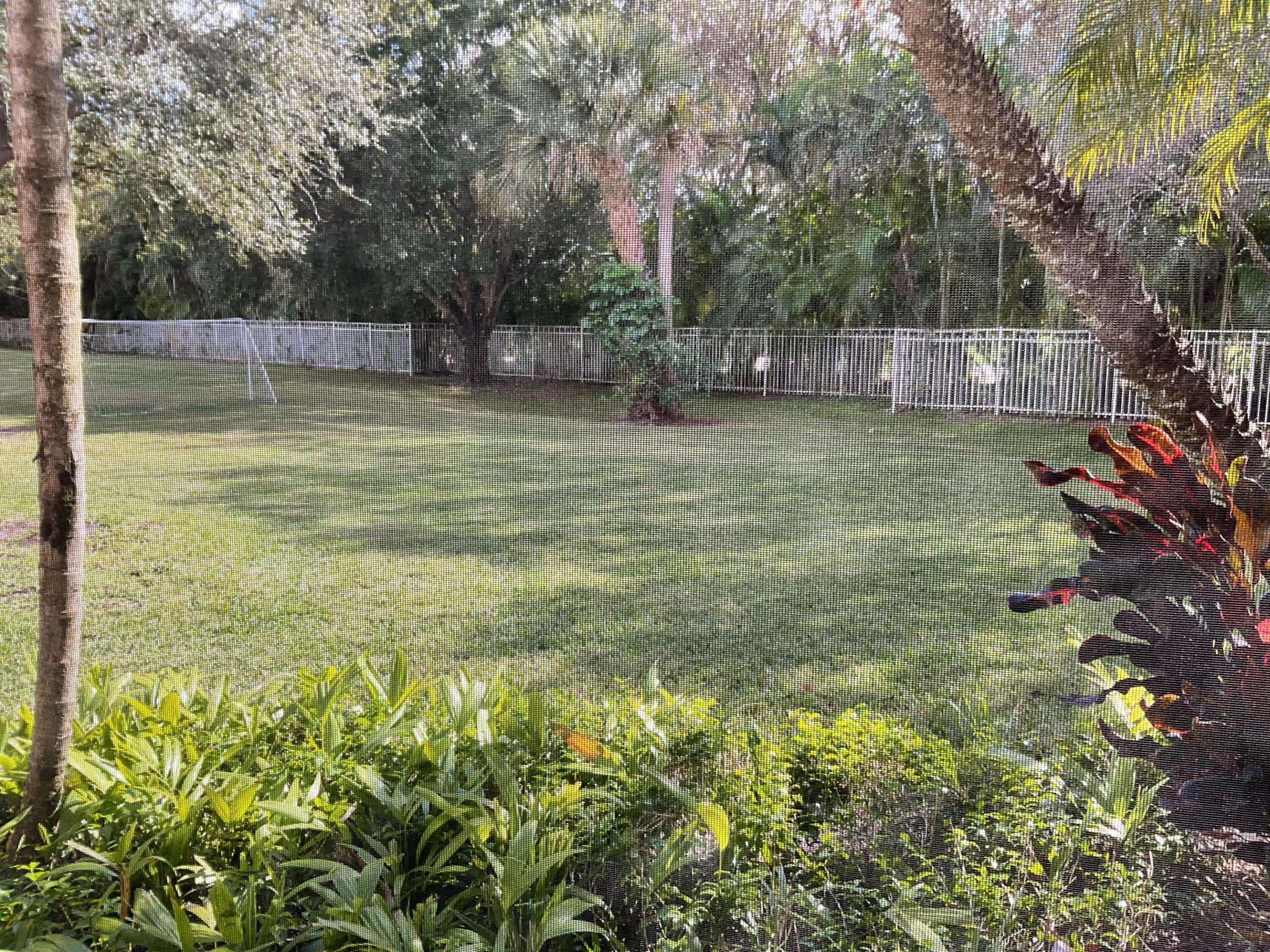 VILLAS AT EMERALD DUNES CONDO - Residential Lease