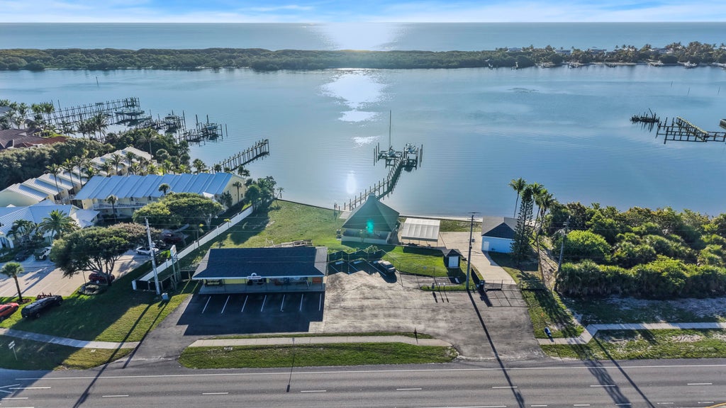 Photo of 18947 SE Federal Highway, Jupiter, FL (MLS # B26052192)