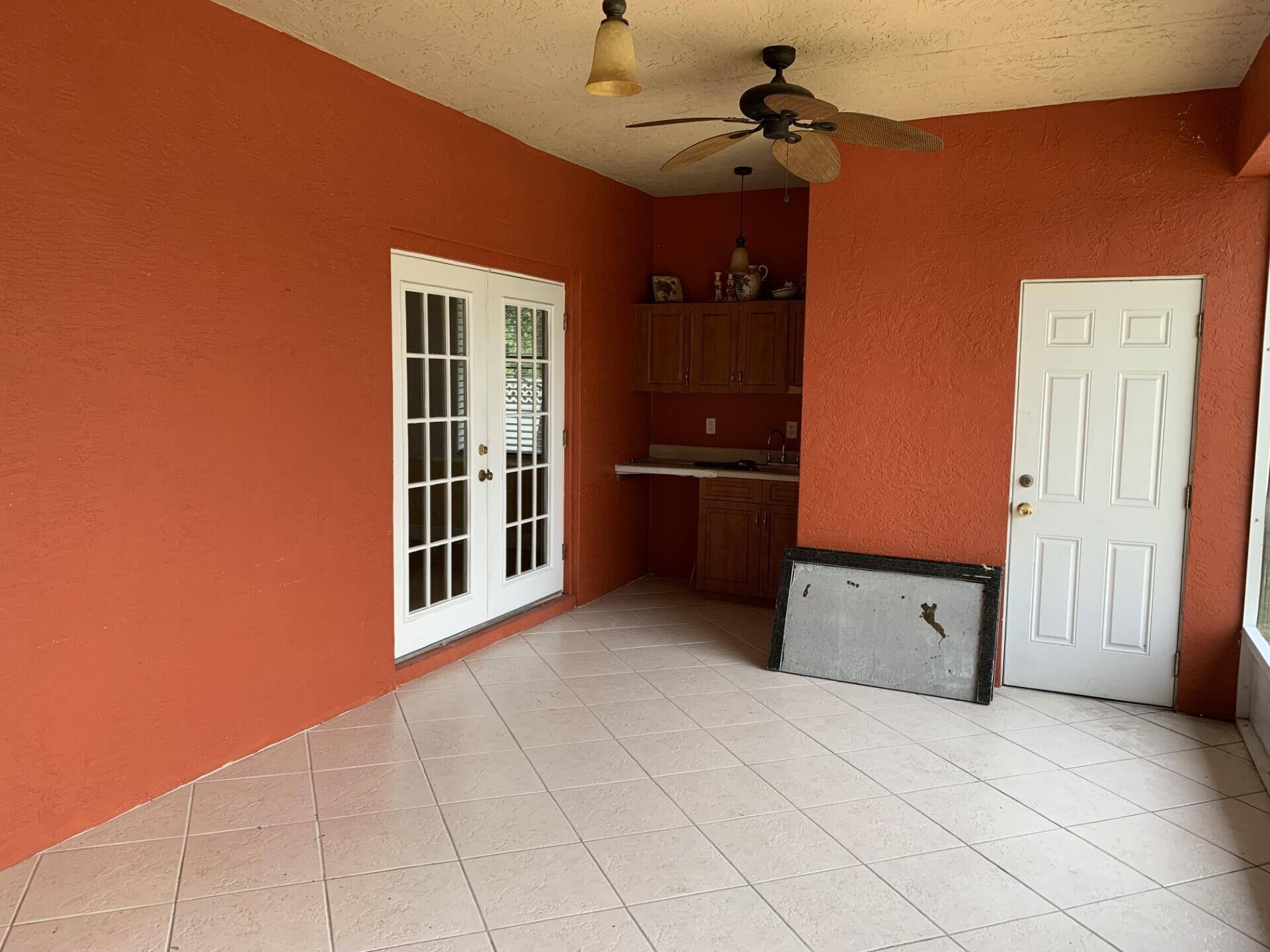 PORT ST LUCIE SECTION 18 - Residential Lease