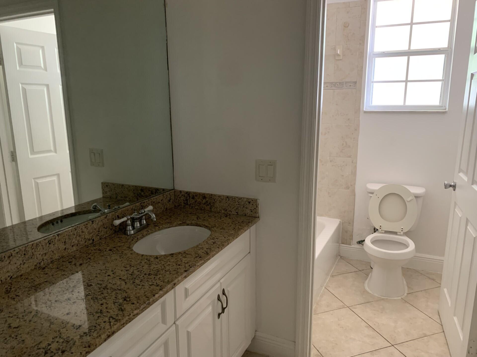 PORT ST LUCIE SECTION 18 - Residential Lease