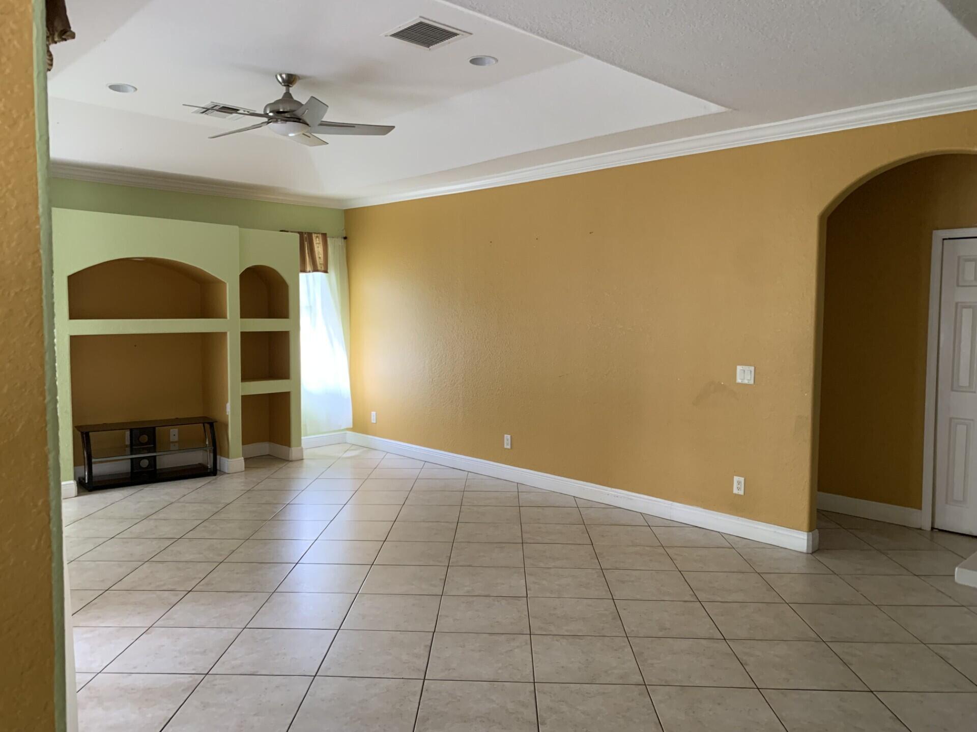 PORT ST LUCIE SECTION 18 - Residential Lease