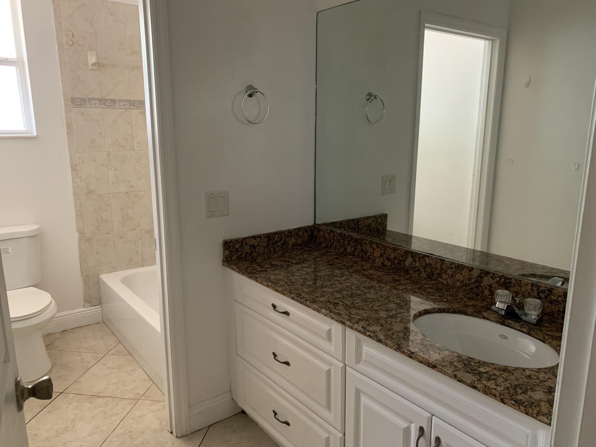 PORT ST LUCIE SECTION 18 - Residential Lease