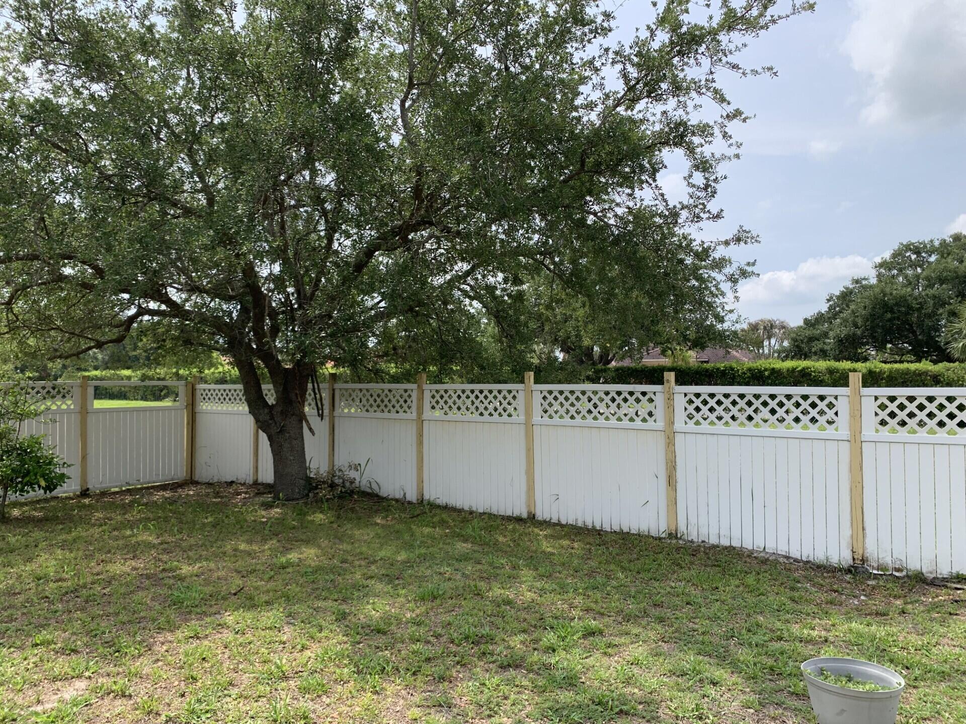 PORT ST LUCIE SECTION 18 - Residential Lease