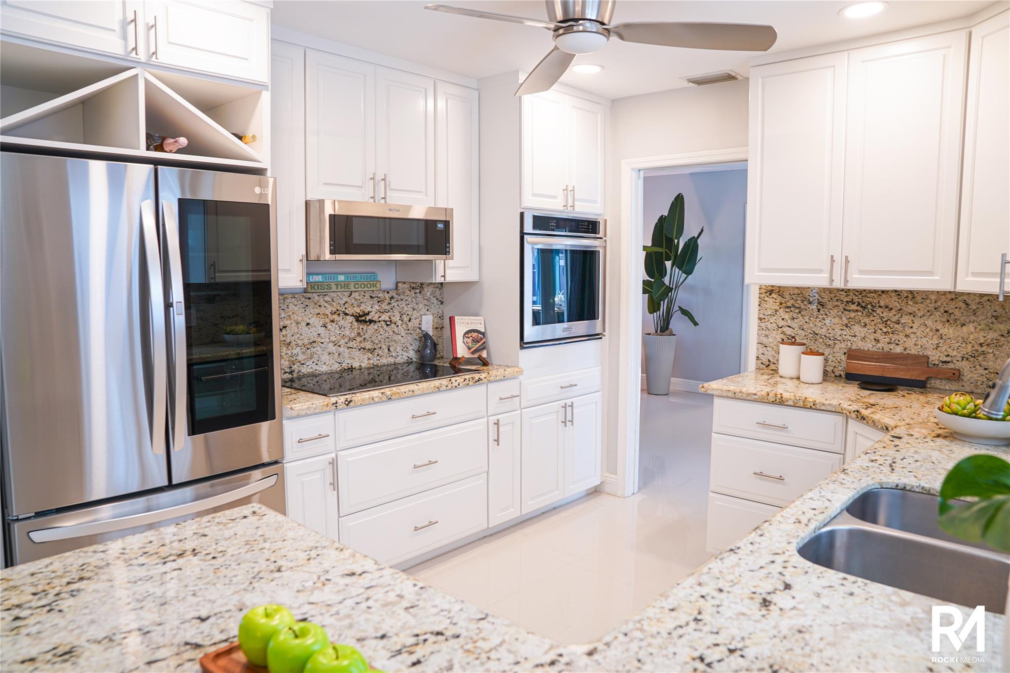 CORAL RIDGE COUNTRY CLUB - Residential