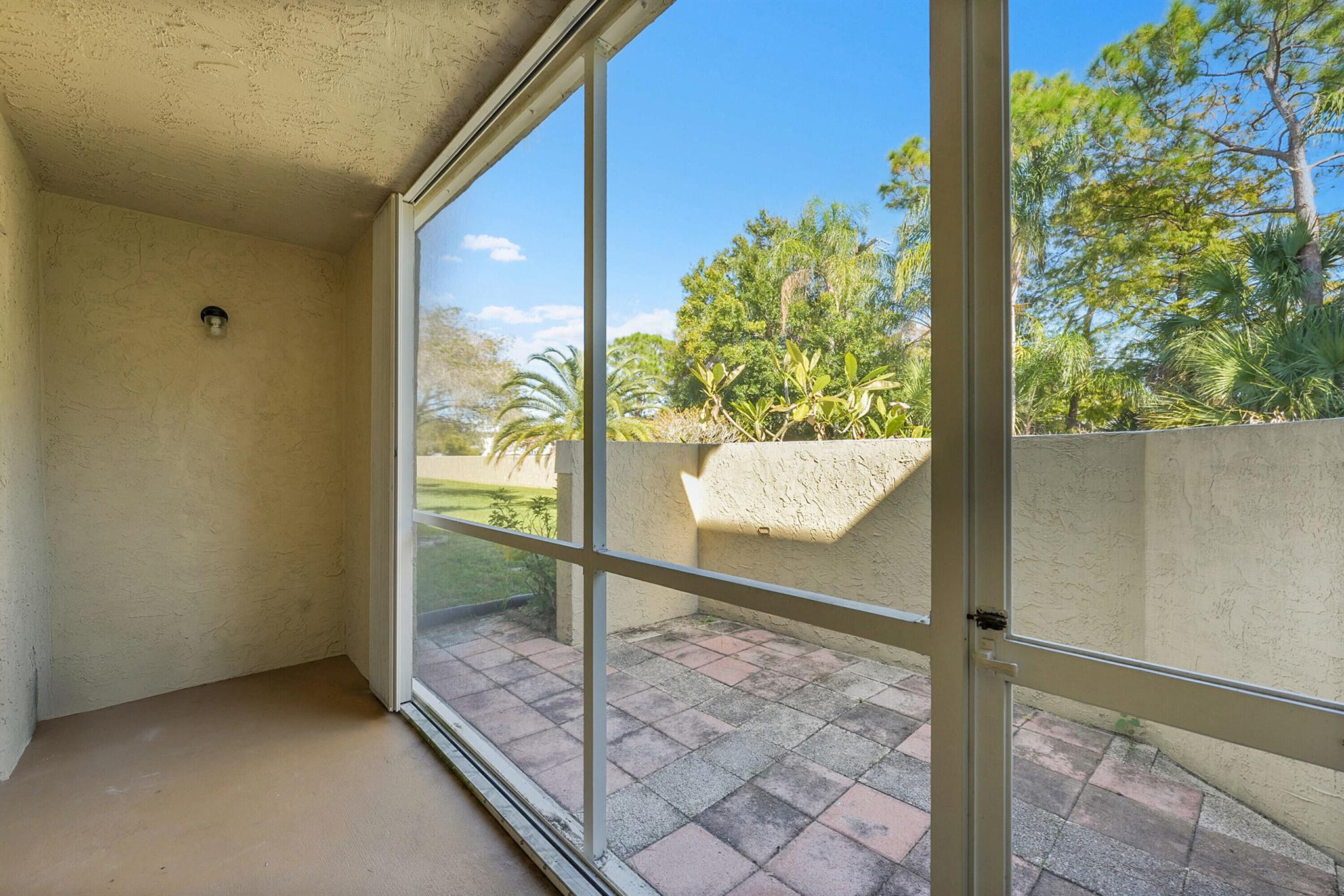 MIDPORT PLACE II, A CONDO - Residential