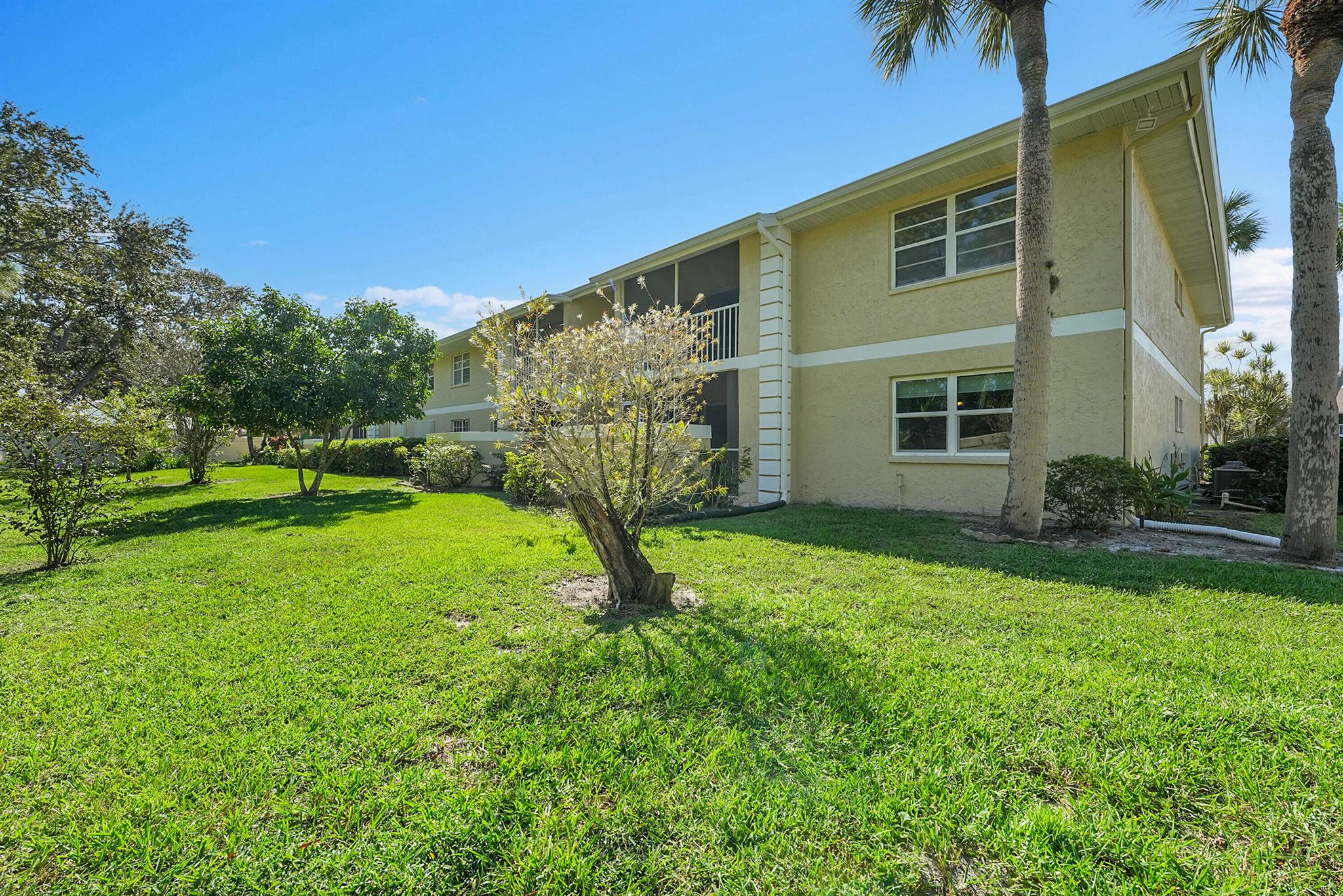 MIDPORT PLACE II, A CONDO - Residential