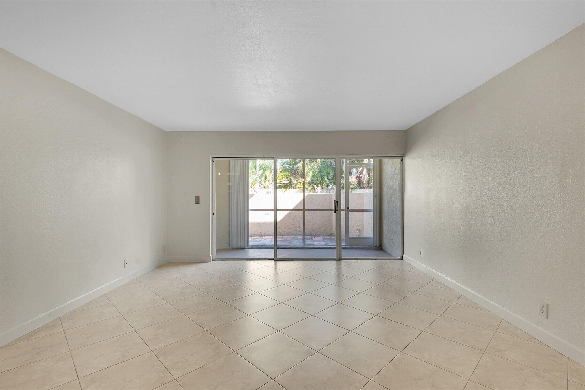 MIDPORT PLACE II, A CONDO - Residential