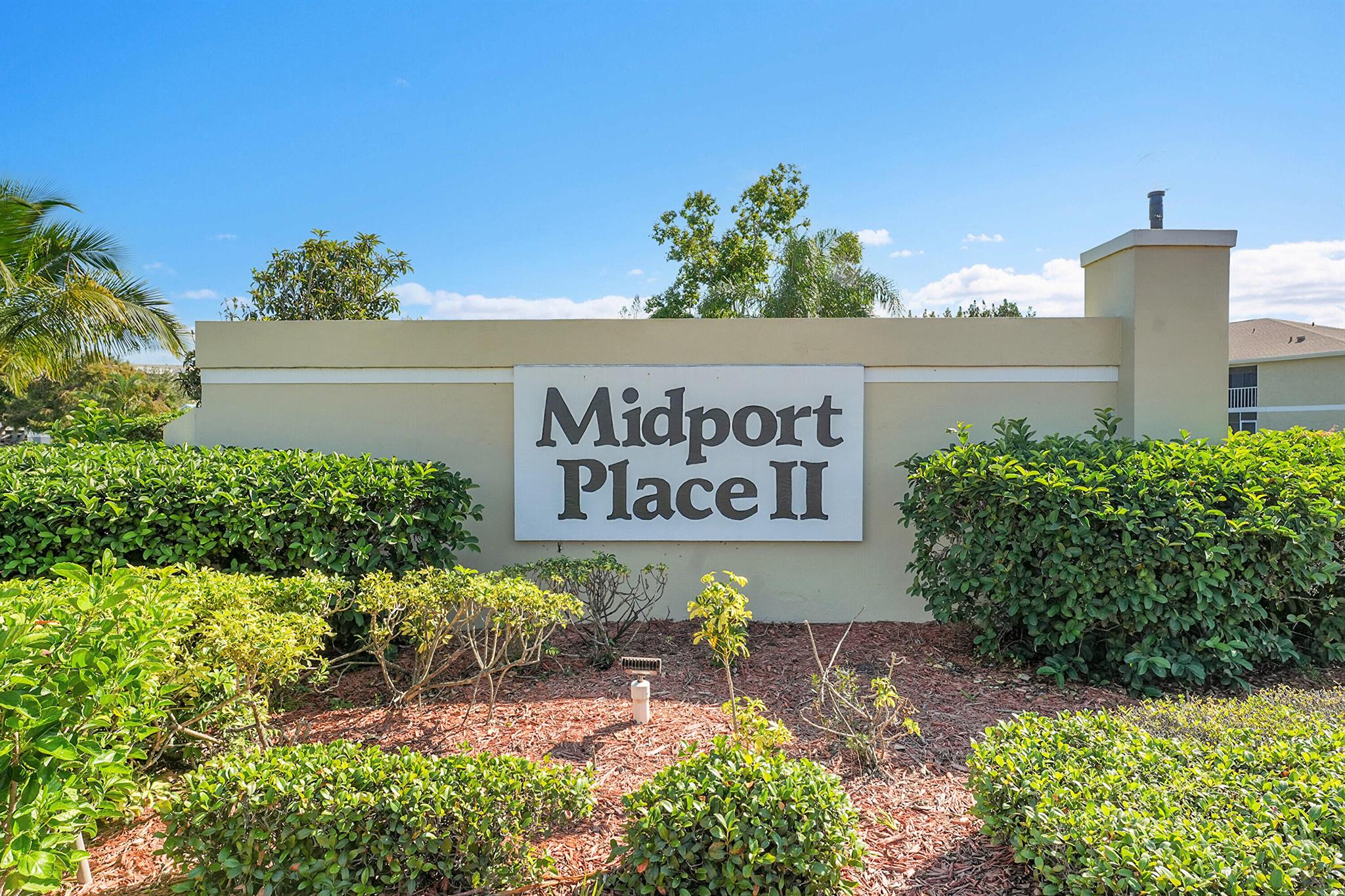 MIDPORT PLACE II, A CONDO - Residential