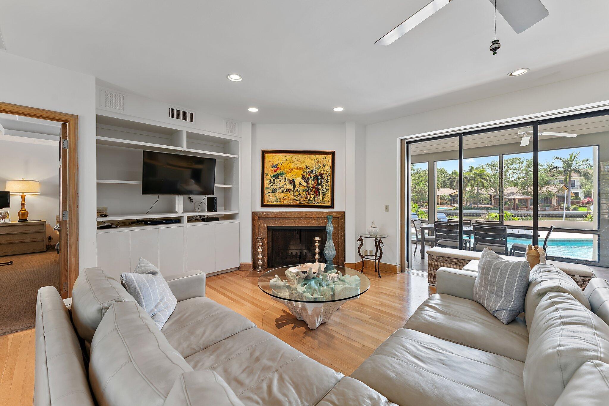 HIDDEN KEY - Residential Lease