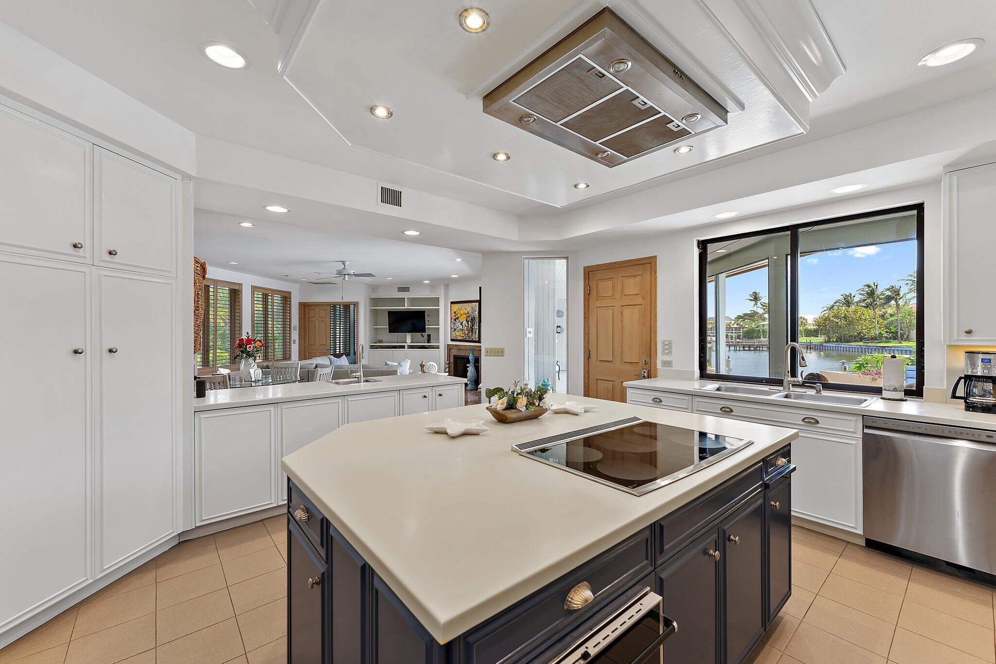 HIDDEN KEY - Residential Lease