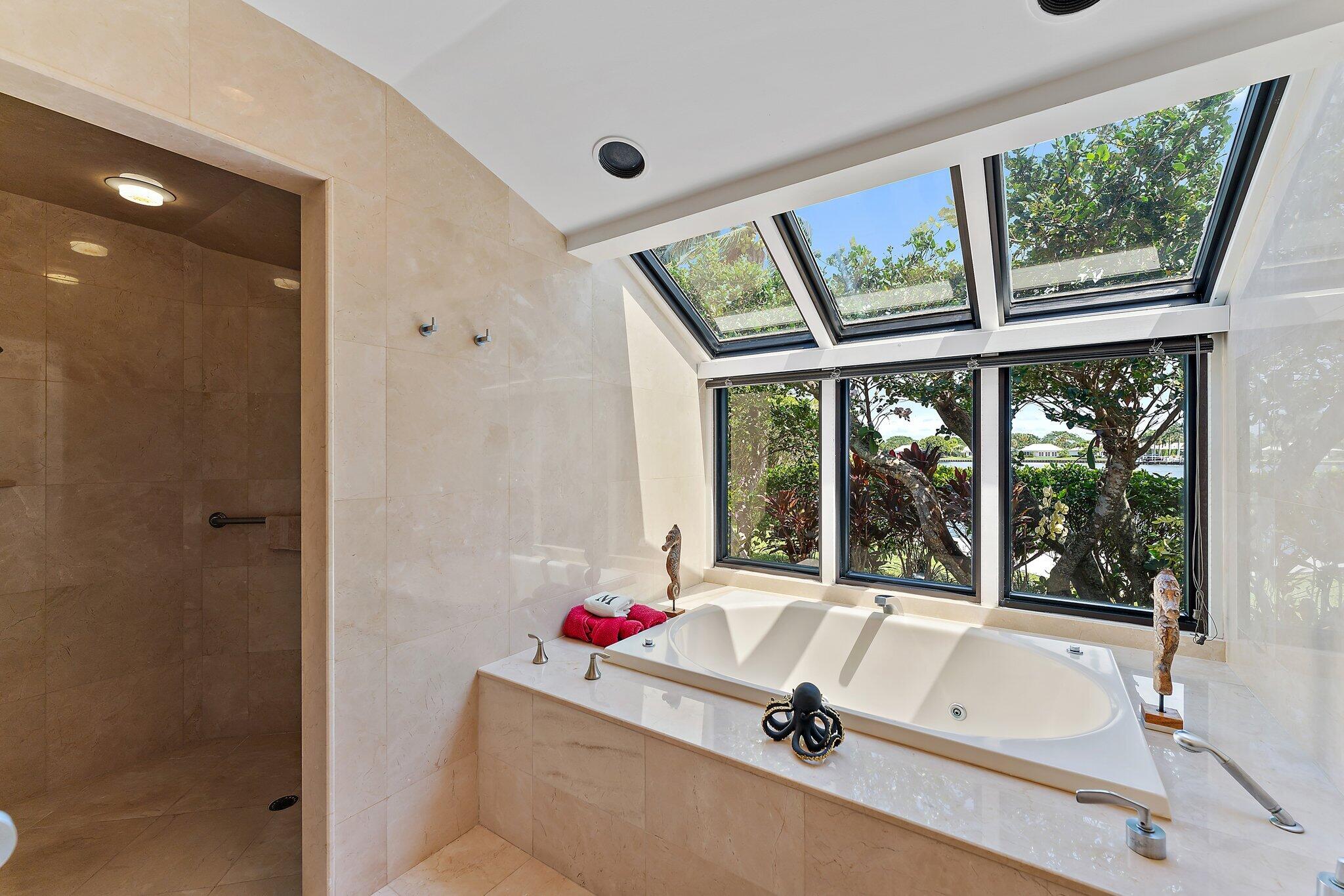 HIDDEN KEY - Residential Lease