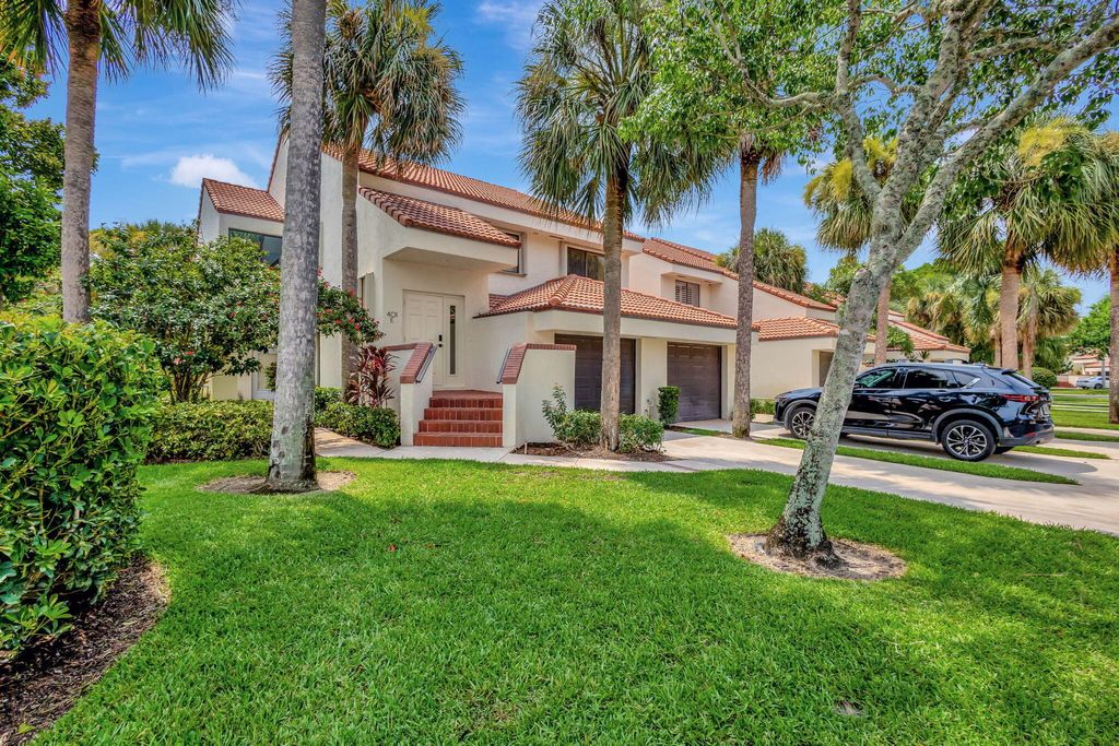 Photo of 401 Sea Oats Drive E #E, Juno Beach, FL 33408 (MLS # R11102851)