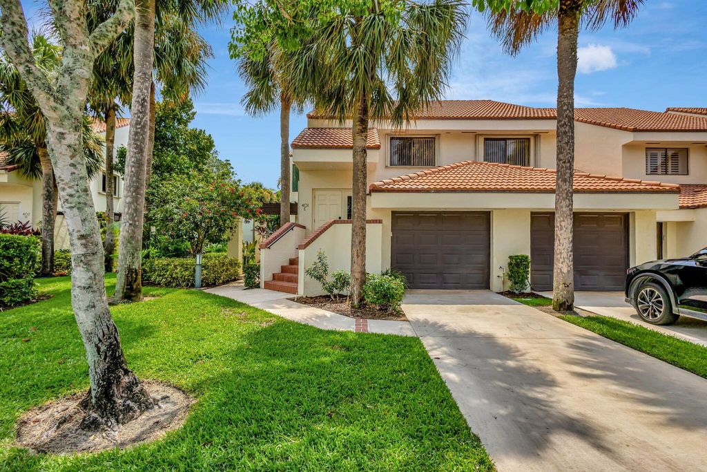 Photo of 401 Sea Oats Drive E #E, Juno Beach, FL 33408 (MLS # R11102851)