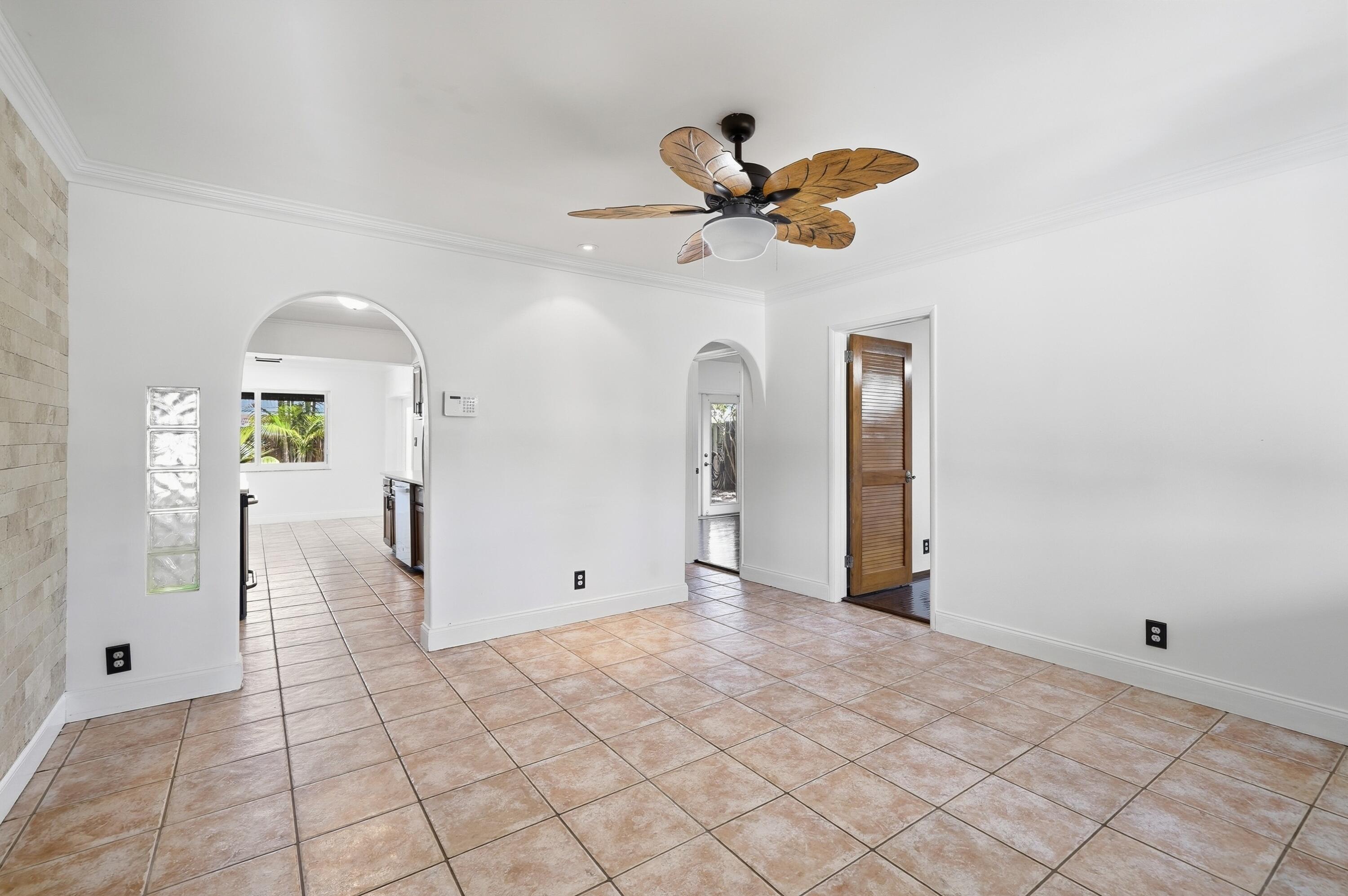 NORTH ANDREWS GARDENS 2ND ADD - Residential Lease