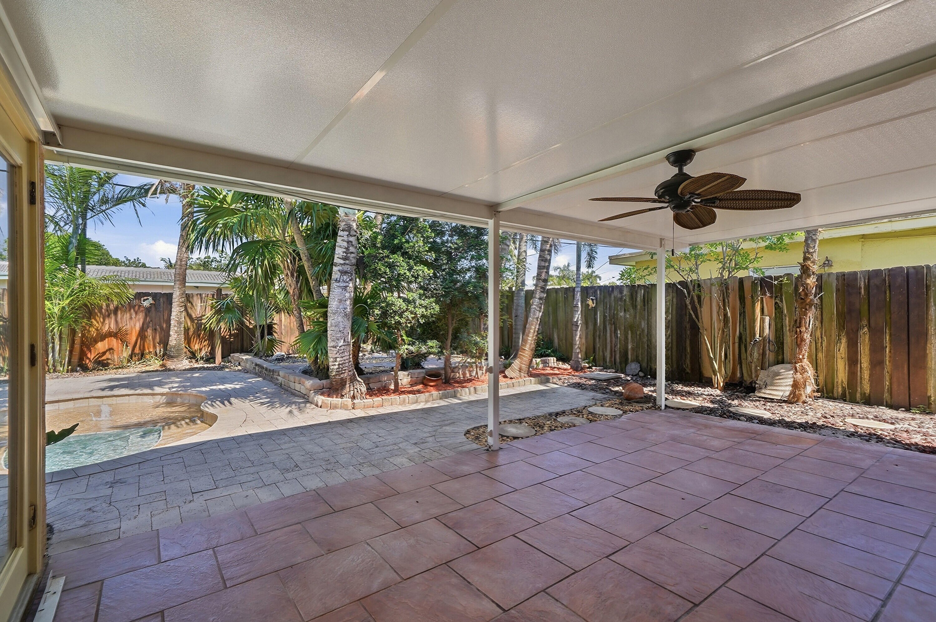 NORTH ANDREWS GARDENS 2ND ADD - Residential Lease