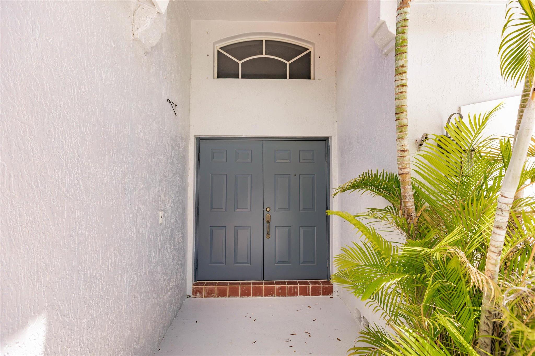 6304 Harbour Club Drive