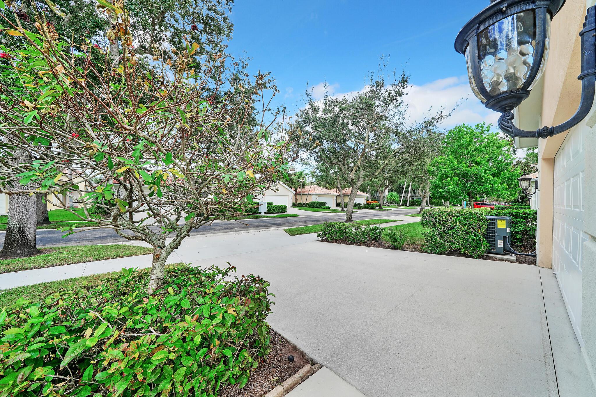4784 Blossom Drive