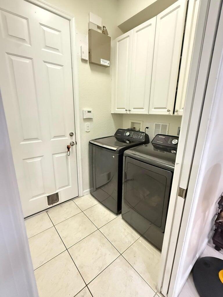 Newport Isle - Residential Lease