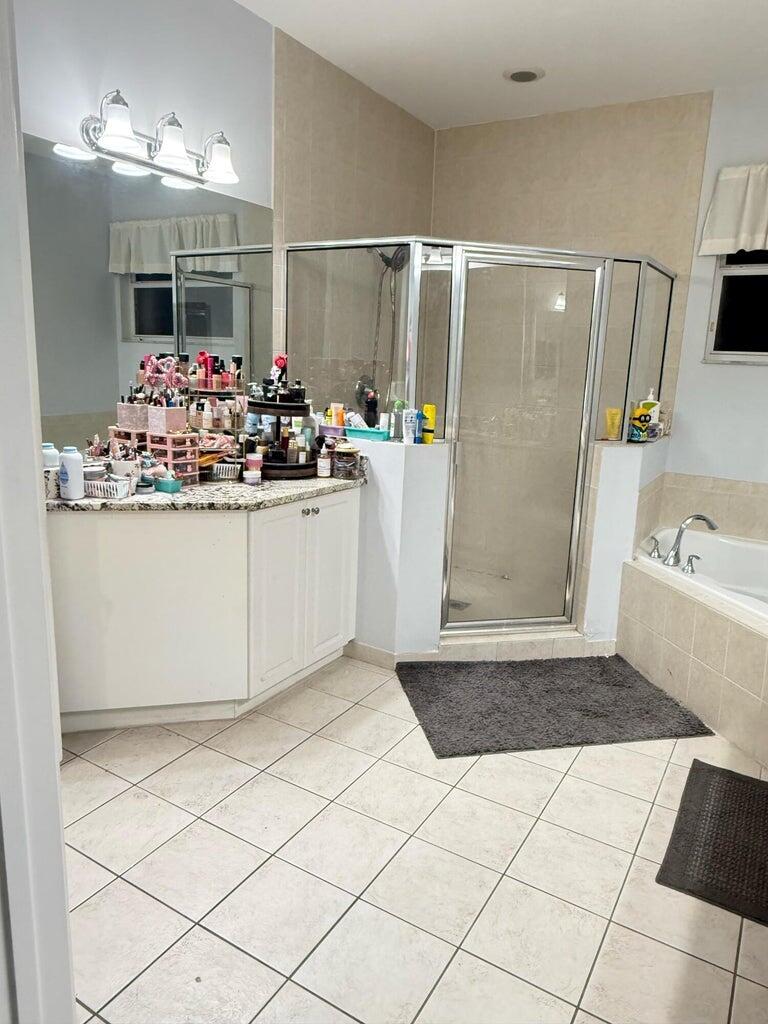 Newport Isle - Residential Lease