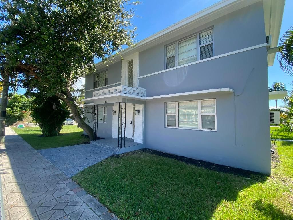 Photo of 115 Lucerne Avenue #4, Lake Worth Beach, FL 33460 (MLS # R11135802)