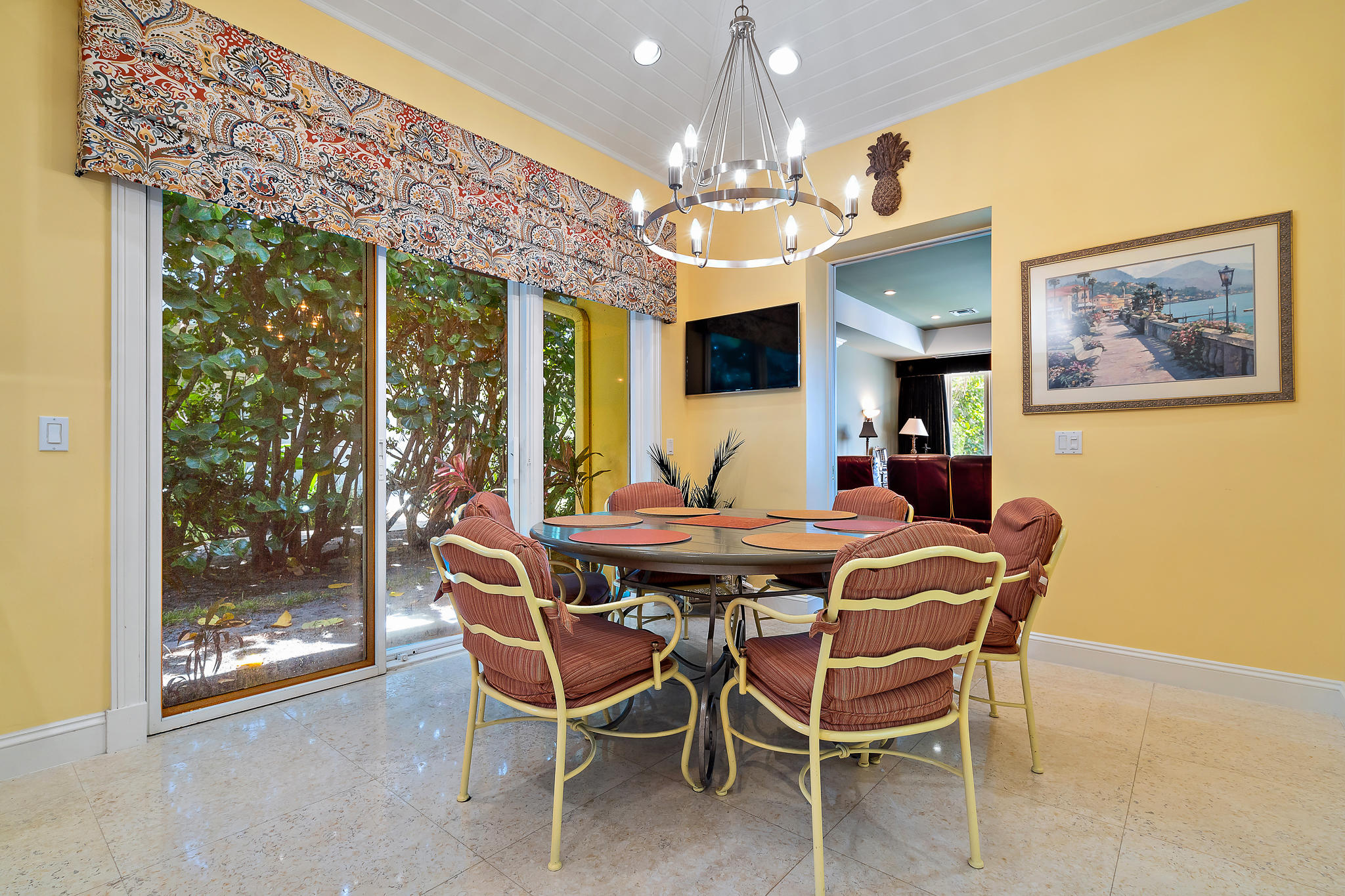 ADMIRALS COVE - Residential