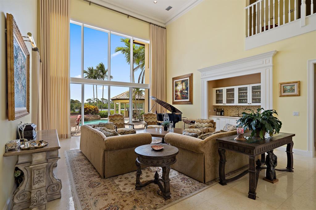 ADMIRALS COVE - Residential