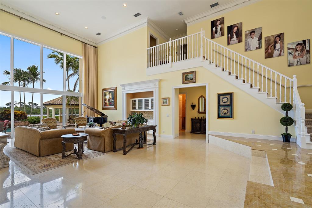 ADMIRALS COVE - Residential