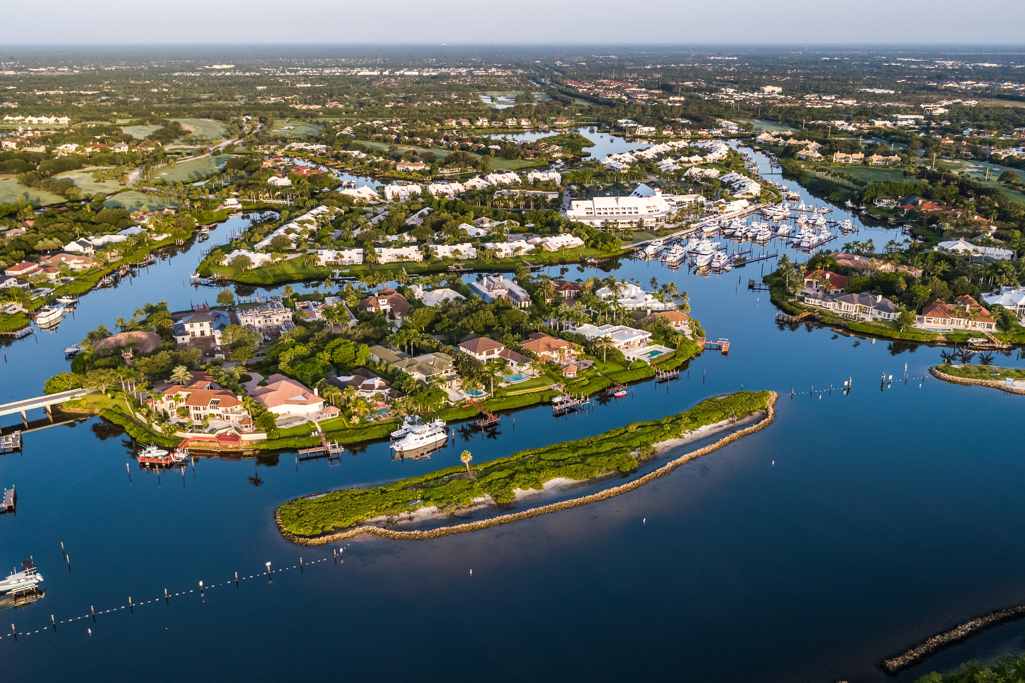 ADMIRALS COVE - Residential