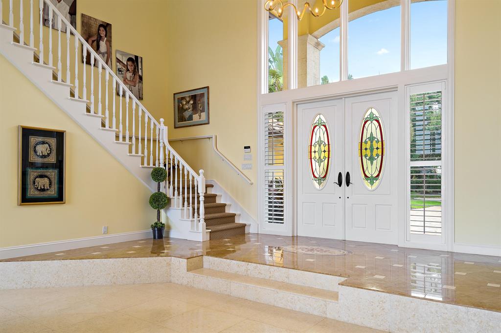 ADMIRALS COVE - Residential