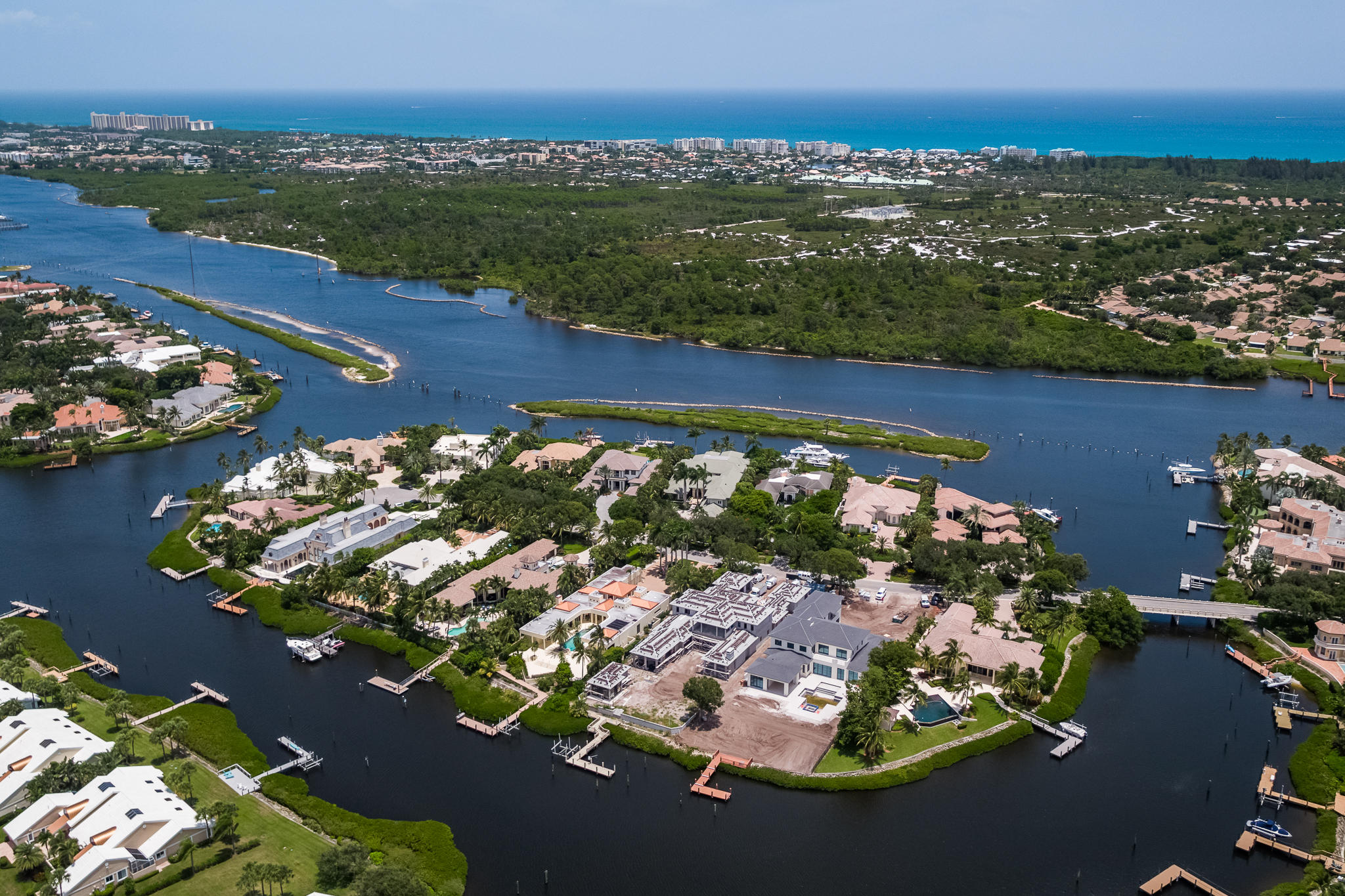 ADMIRALS COVE - Residential