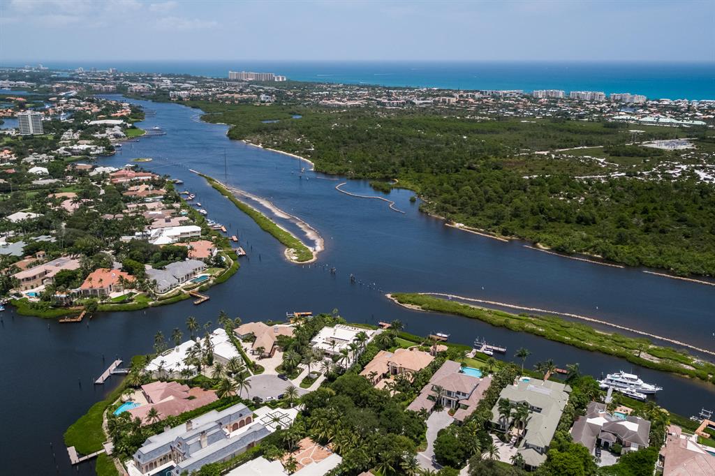 ADMIRALS COVE - Residential