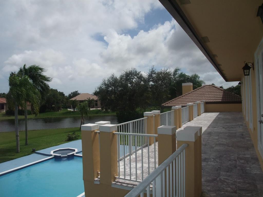 RIO POCO - Residential Lease