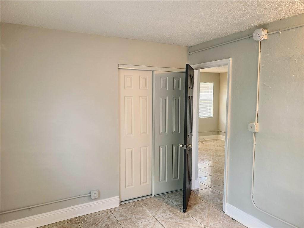 Lincoln Park First Add - Residential Lease