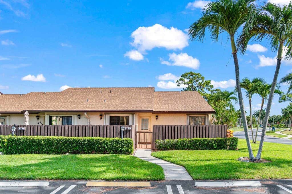 Photo of 817 Sky Pine Way #H, Greenacres, FL 33415 (MLS # R11102691)