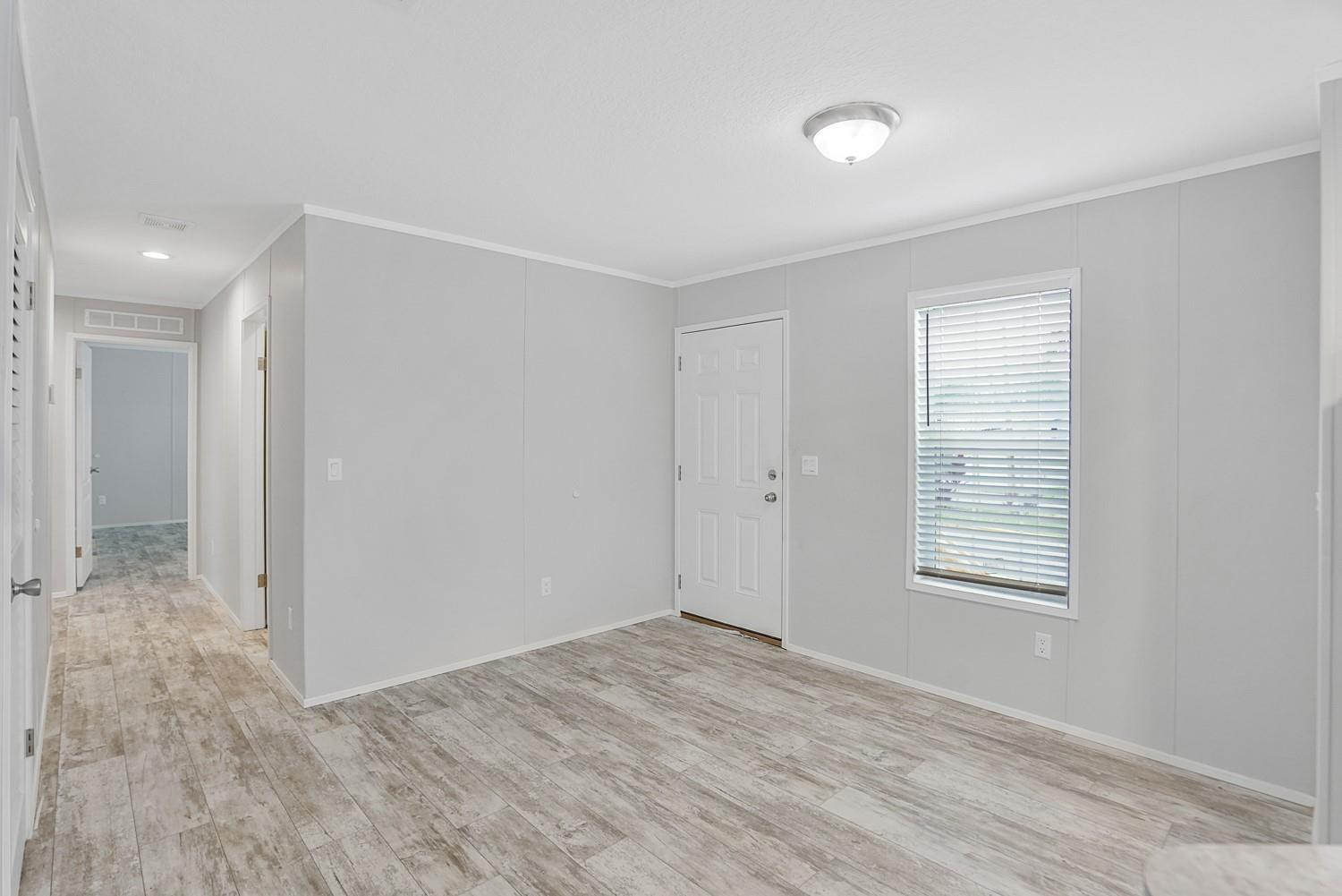 RAVENSWOOD ESTATES & MARI - Residential