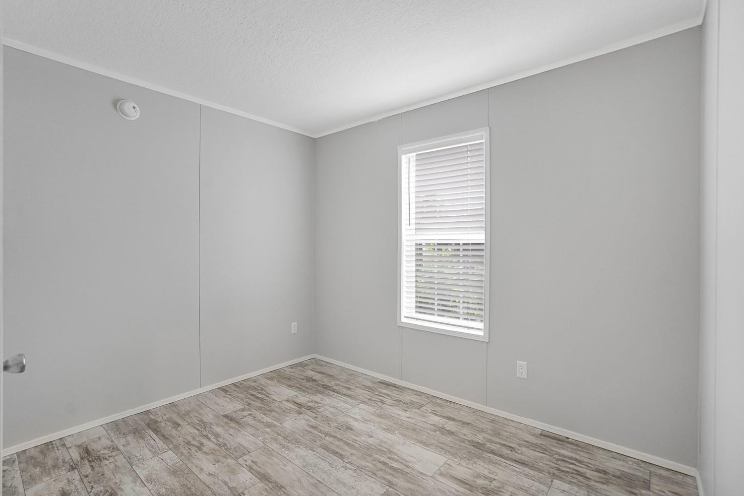 RAVENSWOOD ESTATES & MARI - Residential