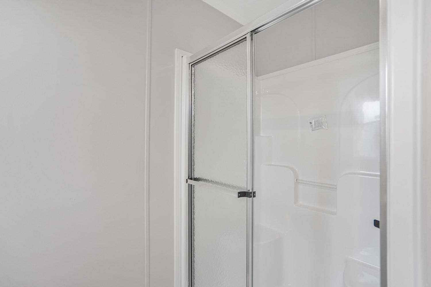 RAVENSWOOD ESTATES & MARI - Residential