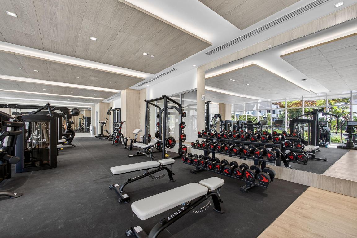 Nautilus 220 Condominium - Residential