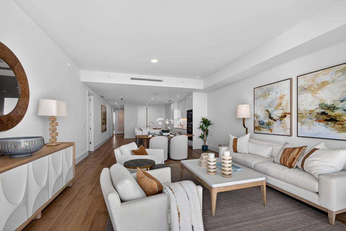 Nautilus 220 Condominium - Residential