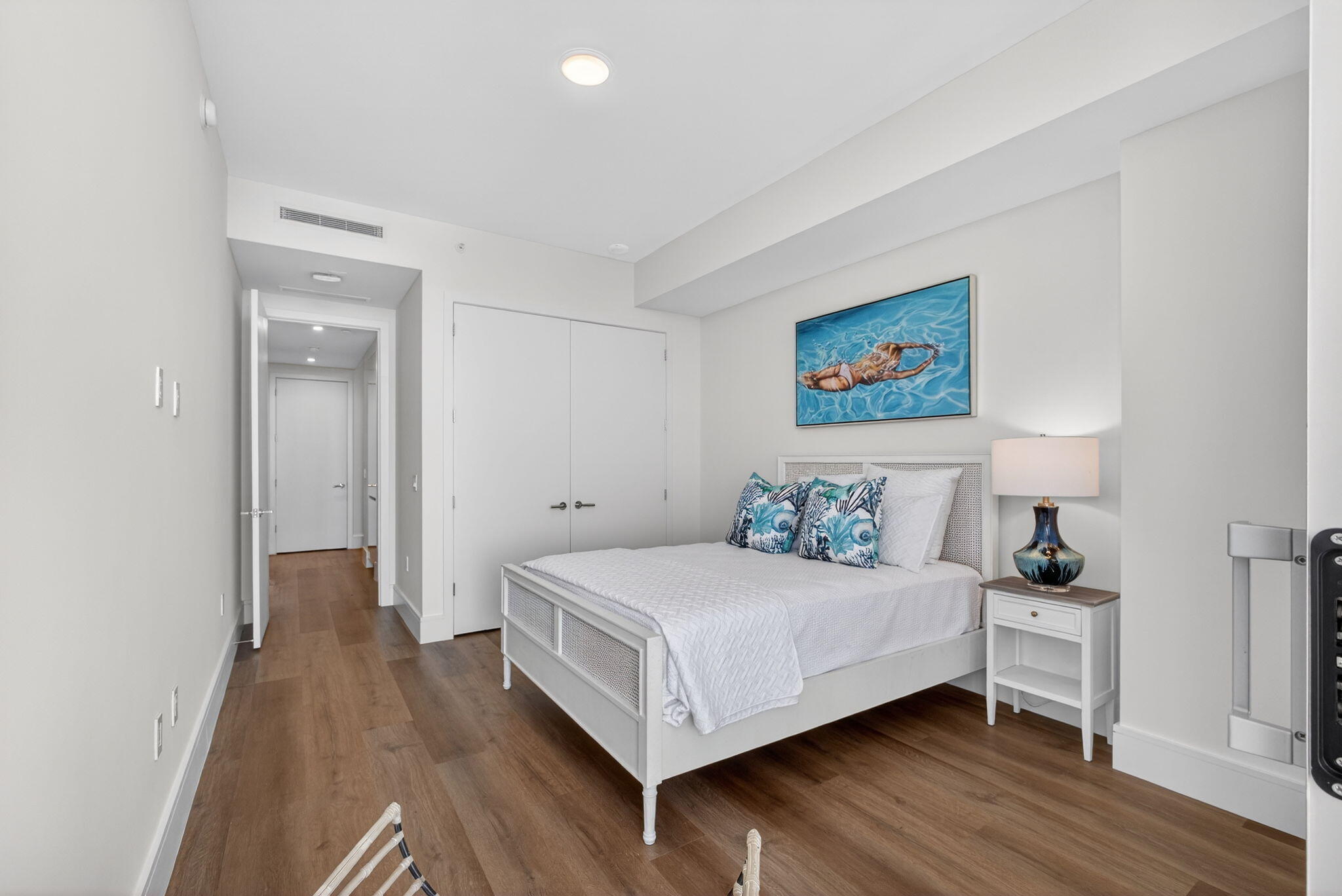 Nautilus 220 Condominium - Residential