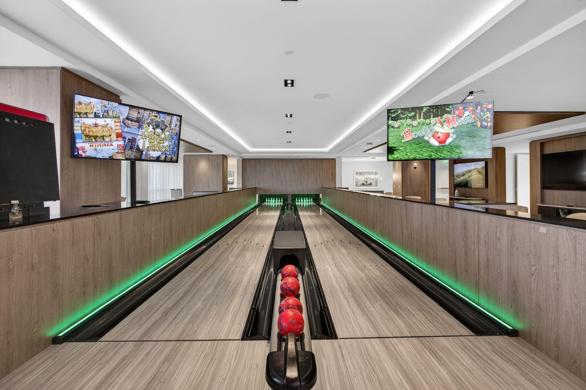 Nautilus 220 Condominium - Residential