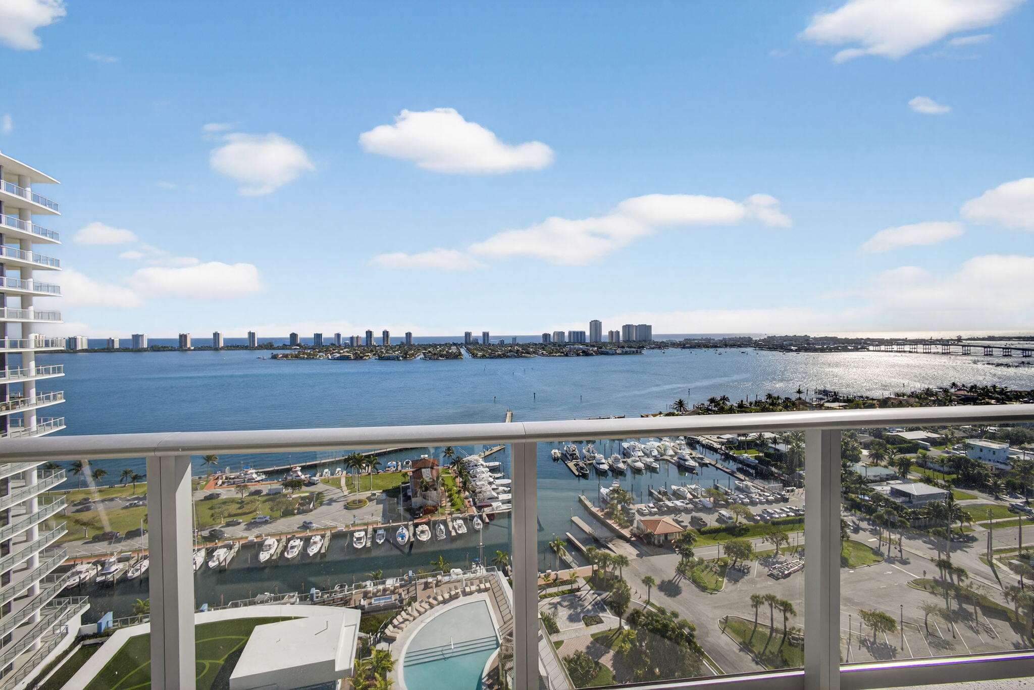 Nautilus 220 Condominium - Residential