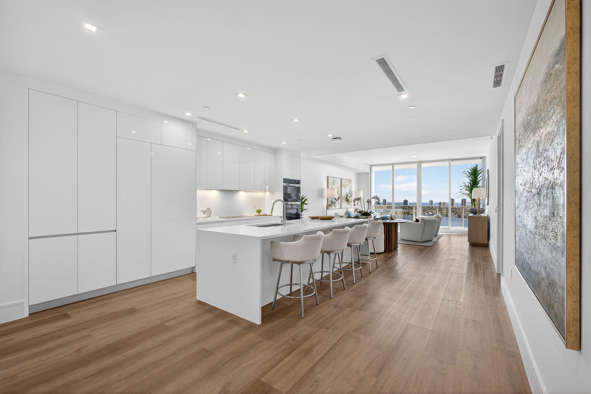 Nautilus 220 Condominium - Residential