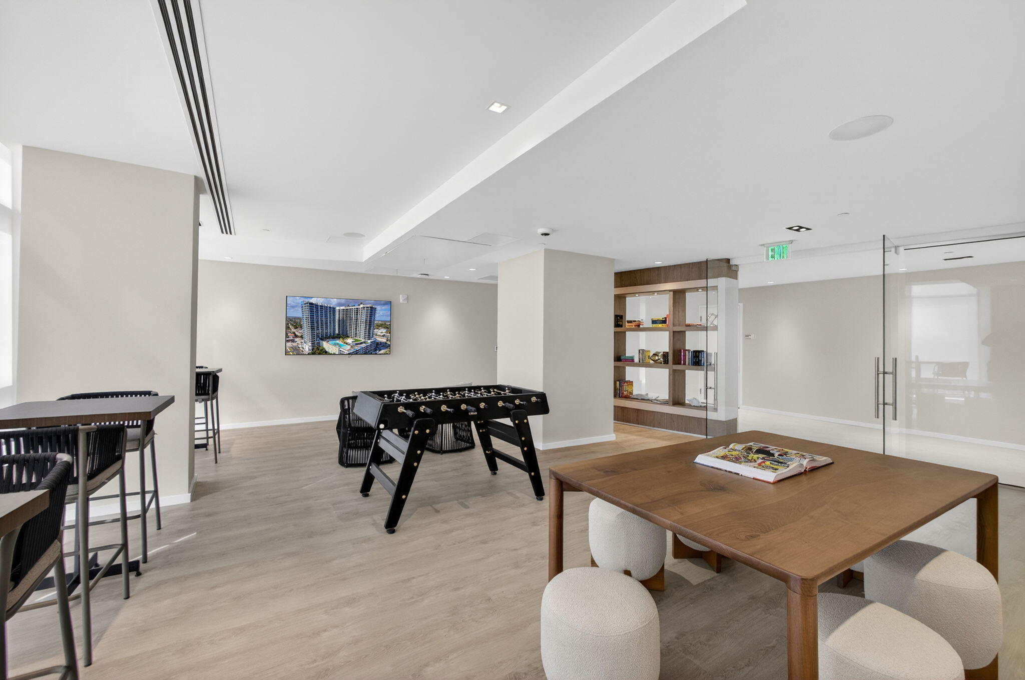 Nautilus 220 Condominium - Residential